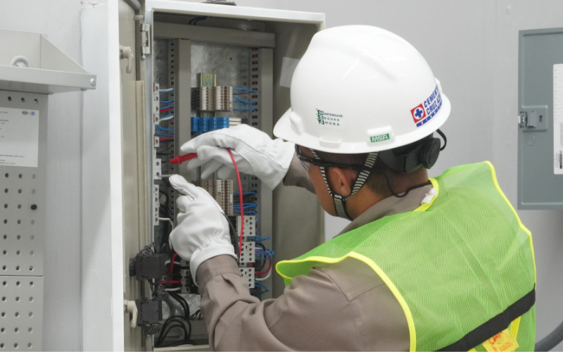 Certificación EC0215, EC0215, Mantenimiento Eléctrico correctivo  Certificaciones en el sector eléctrico EC0215 Certificacion 2