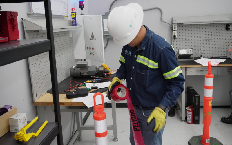 Estándar de competencia laboral EC0215, Certificación EC0215 Mantenimiento Correctivo a Instalaciones Eléctricas Industriales OCIMAQ  Certificaciones en el sector eléctrico EC0215 Certificacion 3